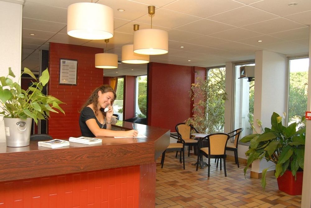 Kyriad Martigues Sud Wnętrze zdjęcie